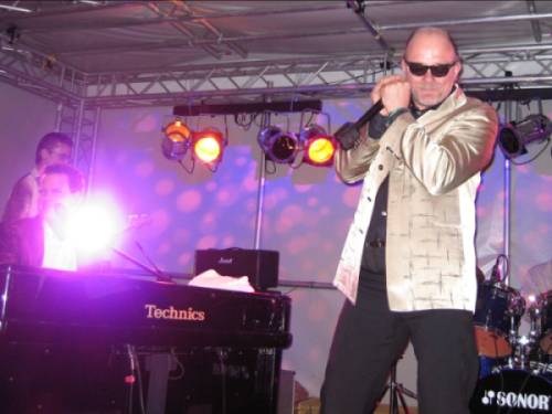Rocking Down Raststtte 'Ohligser Heide' in May 2004; Foto: Evelin Knaak