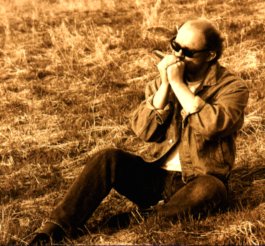 Playin' the Blues out in the fields - Foto: Susanne Knauer